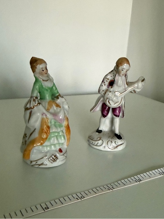 Unbranded Other - 2 for 20$ ✌🏻Porcelain Figurine Pair - Hand-Painted